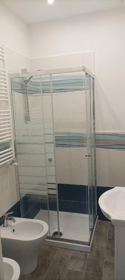 The Suite On The Beach 托瓦尼亚 外观 照片