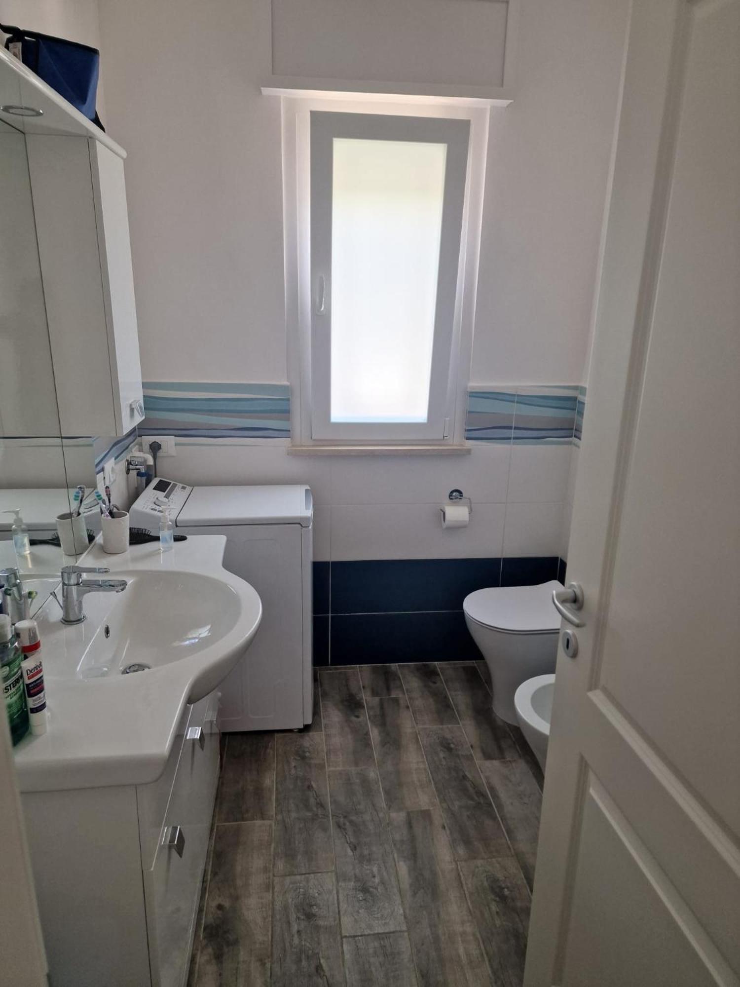 The Suite On The Beach 托瓦尼亚 外观 照片