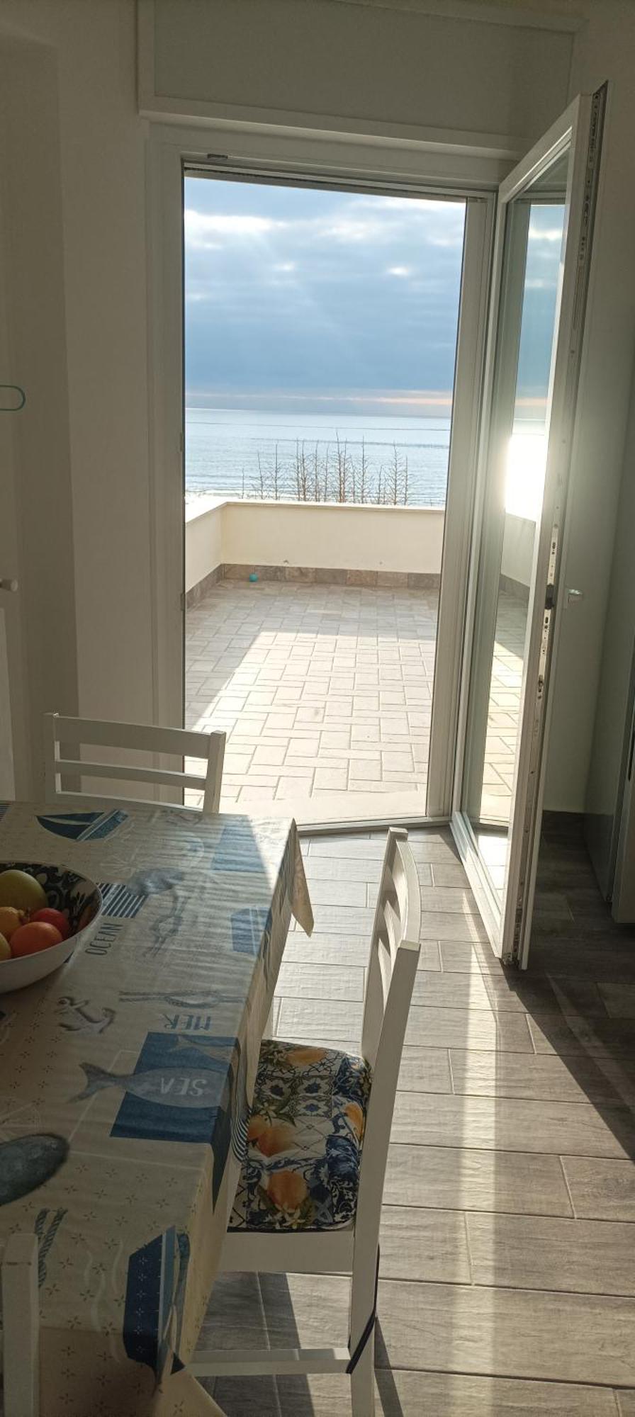 The Suite On The Beach 托瓦尼亚 外观 照片