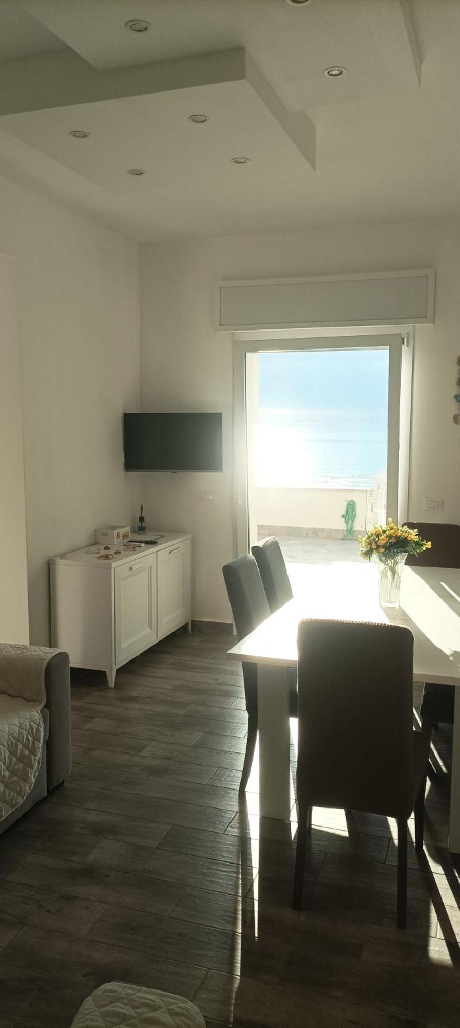 The Suite On The Beach 托瓦尼亚 外观 照片